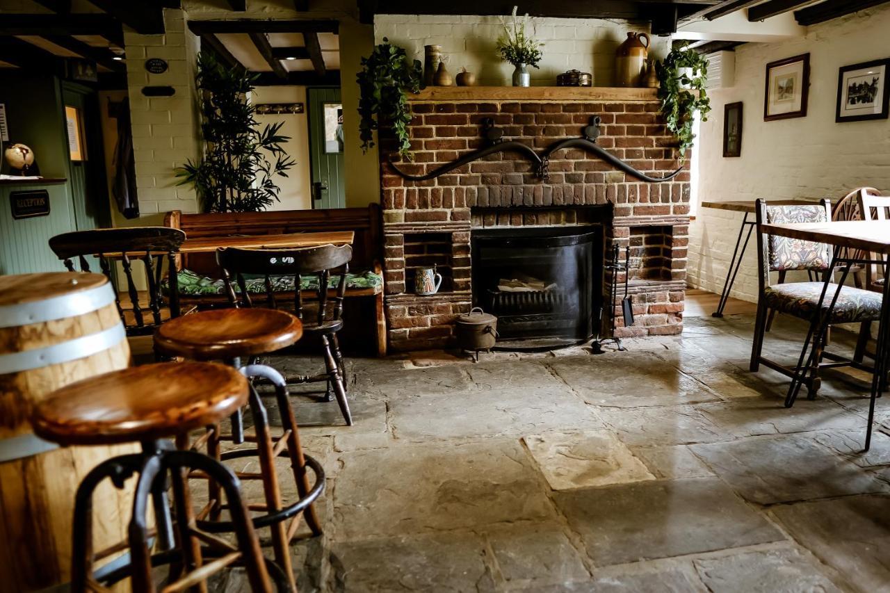 The Old Mill Hotel Salisbury Exterior photo